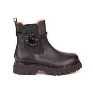 Tronchetto in pelle color nero P0B119